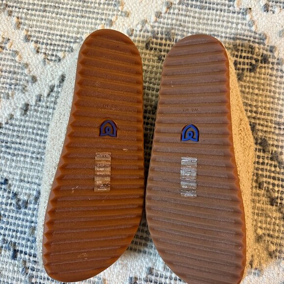 Rothy's The Cozy Clog Size 8 in Honeybun Bouclé - Picture 2 of 3